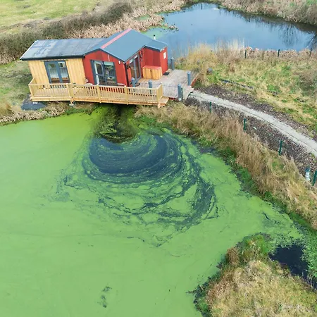 Campismo de Luxo Red Sheds 'herons Den' Portarlington